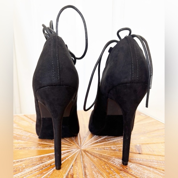 NWT Shoe Dazzle Lace Up Pointed Toe Pumps in Black - Picture 6 of 15